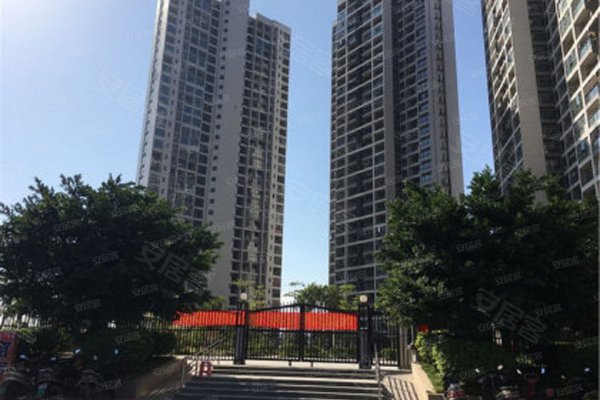 鵬惠花園最新房價(jià)動(dòng)態(tài)與市場影響分析